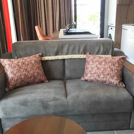 Apartament 1+1 With Sea View
